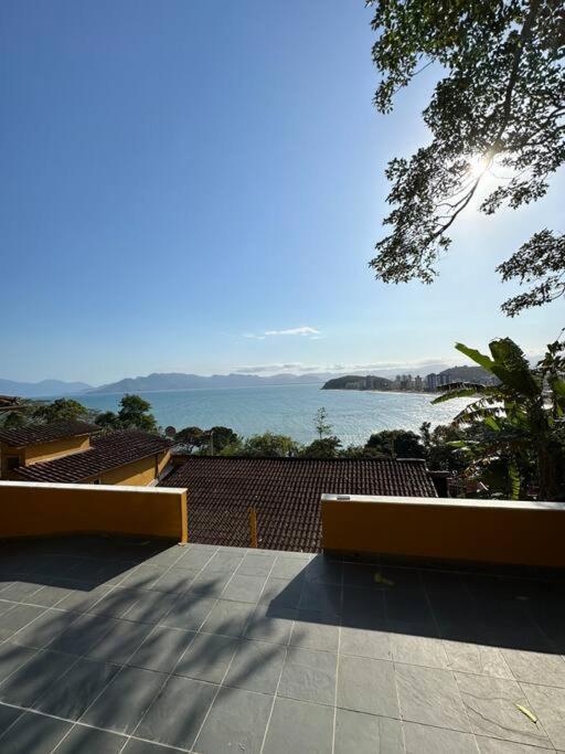 Por De Sol No Mar Da Cama Villa Caraguatatuba Luaran gambar